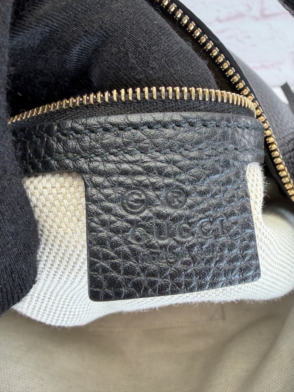 Gucci Pebbled Calfskin Large Soho Hobo Black - Picture 14 of 16